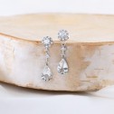 Boucles d'oreilles de mariée avec topaze et diamants (75B0216TT)